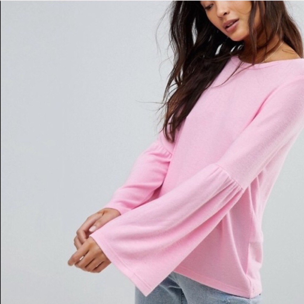 Only Lightweight Fluted Sleeve Sweater
